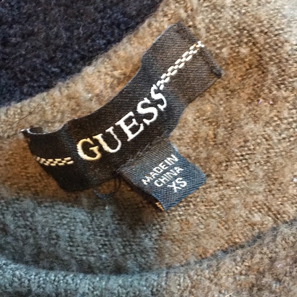 Guess tank top (crop top) Xs women’s - Picture 4 of 4